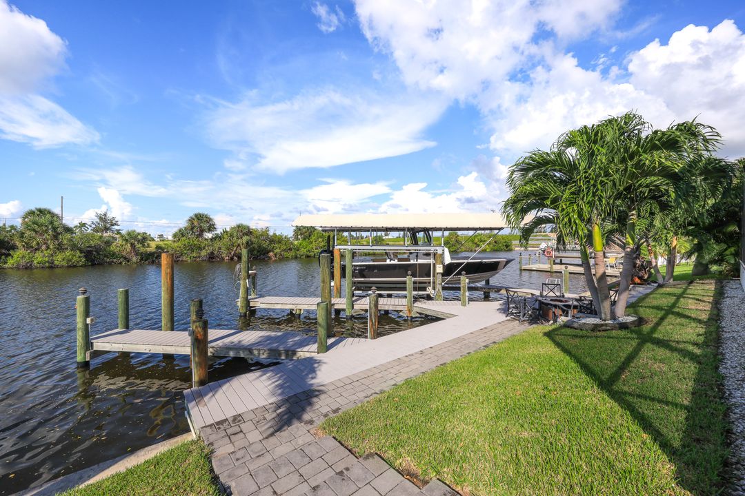 3213 NW 9th St, Cape Coral, FL 33993