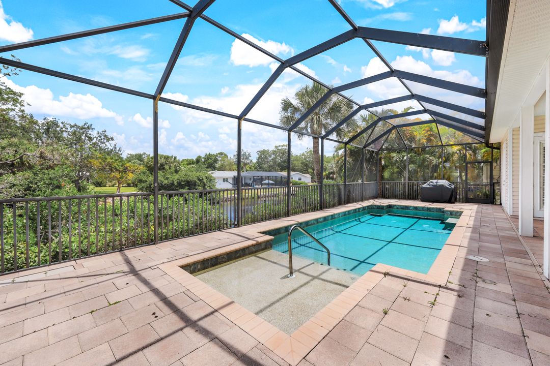 27141 Flamingo Dr, Bonita Springs, FL 34135