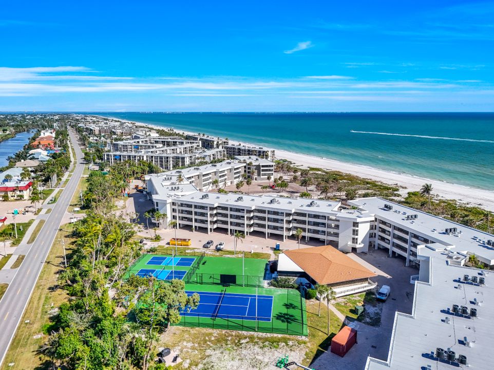 1605 Middle Gulf Dr #209, Sanibel, FL 33957