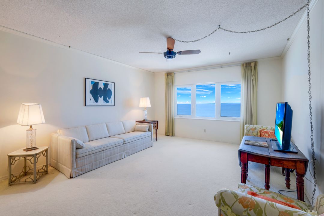 2885 Gulf Shore Blvd N #703, Naples, FL 34103