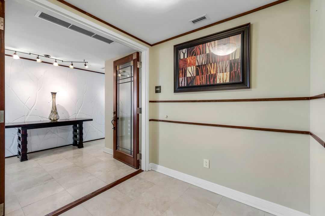 275 Indies Way #1001, Naples, FL 34110