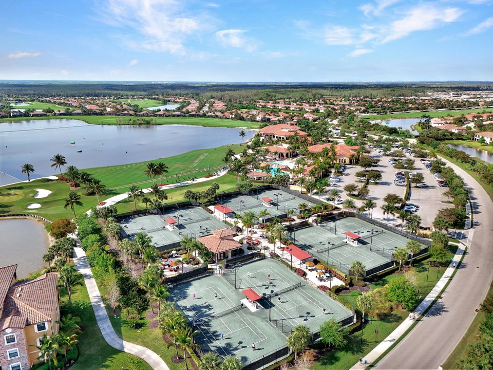 28675 Derry Ct, Bonita Springs, FL 34135