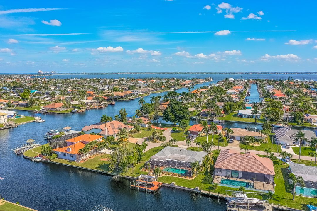 3616 SE 18th Ave, Cape Coral, FL 33904