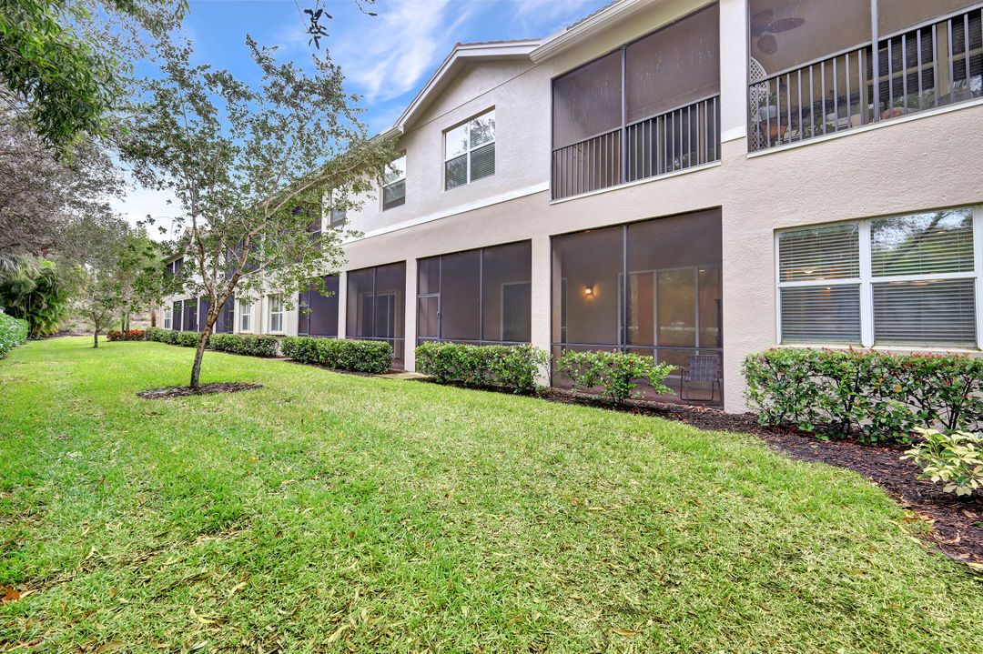 6526 Monterey Point #101, Naples, FL 34105