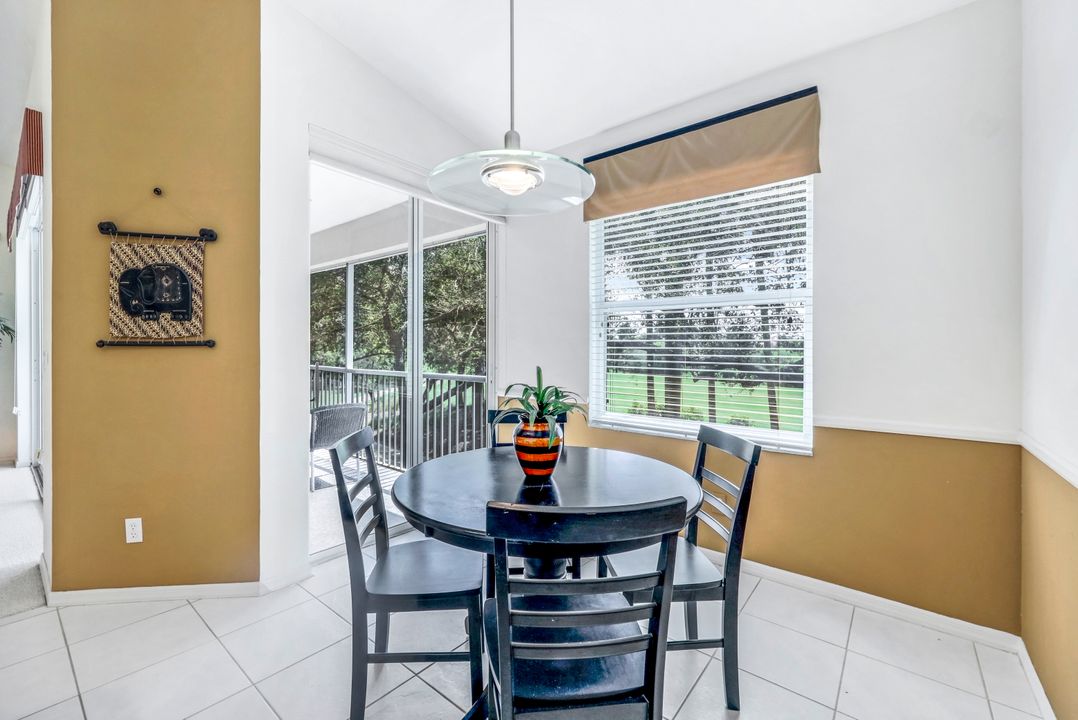 3595 Laurel Greens Ln N #202, Naples, FL 34119