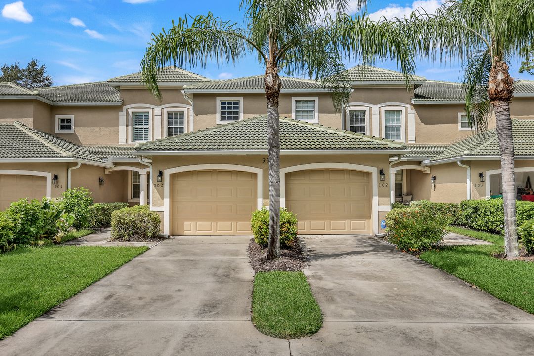 3545 Laurel Greens Ln N  #202, Naples, FL 34119