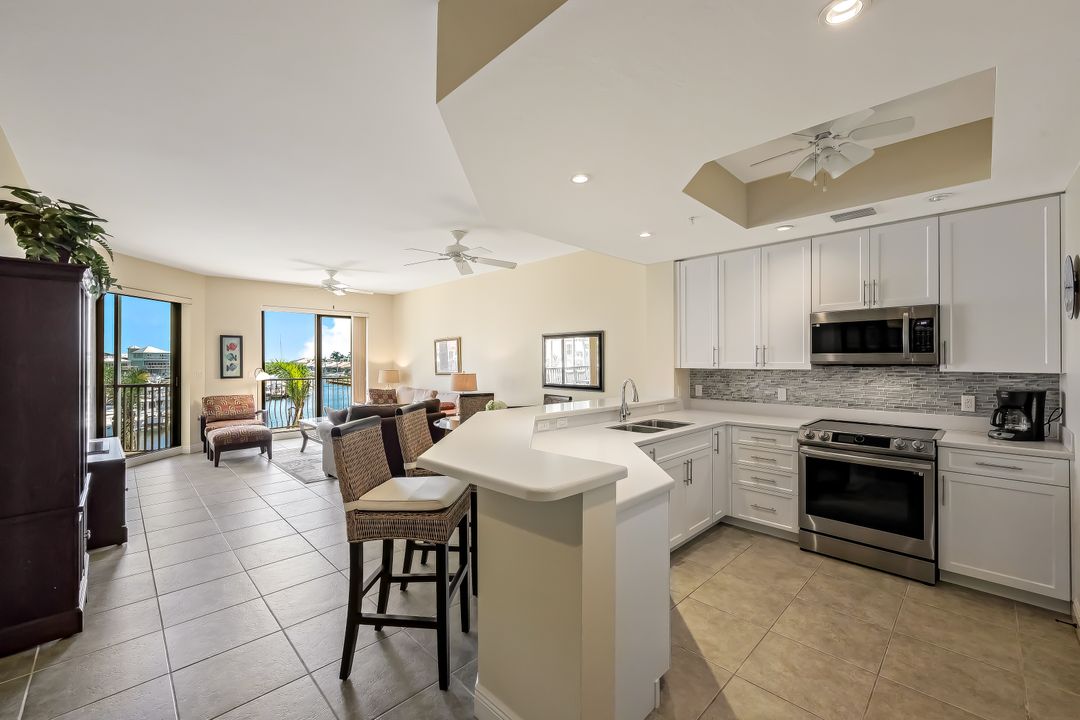 5702 Cape Harbour Dr #202, Cape Coral, FL 33914