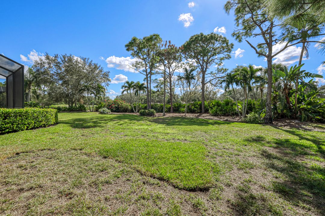 25041 Ridge Oak Dr, Bonita Springs, FL 34134