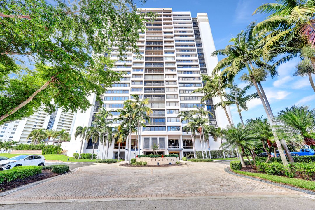 5601 Turtle Bay Dr #1601, Naples, FL 34108