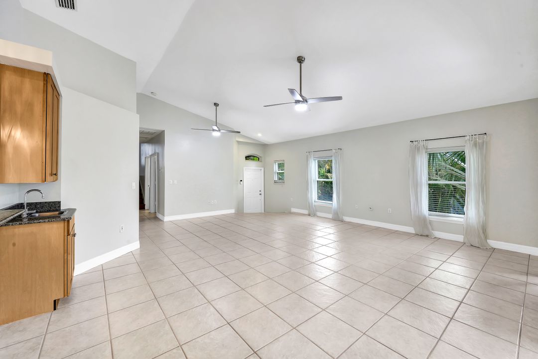 7745 Victoria Cove Ct, Fort Myers, FL 33908