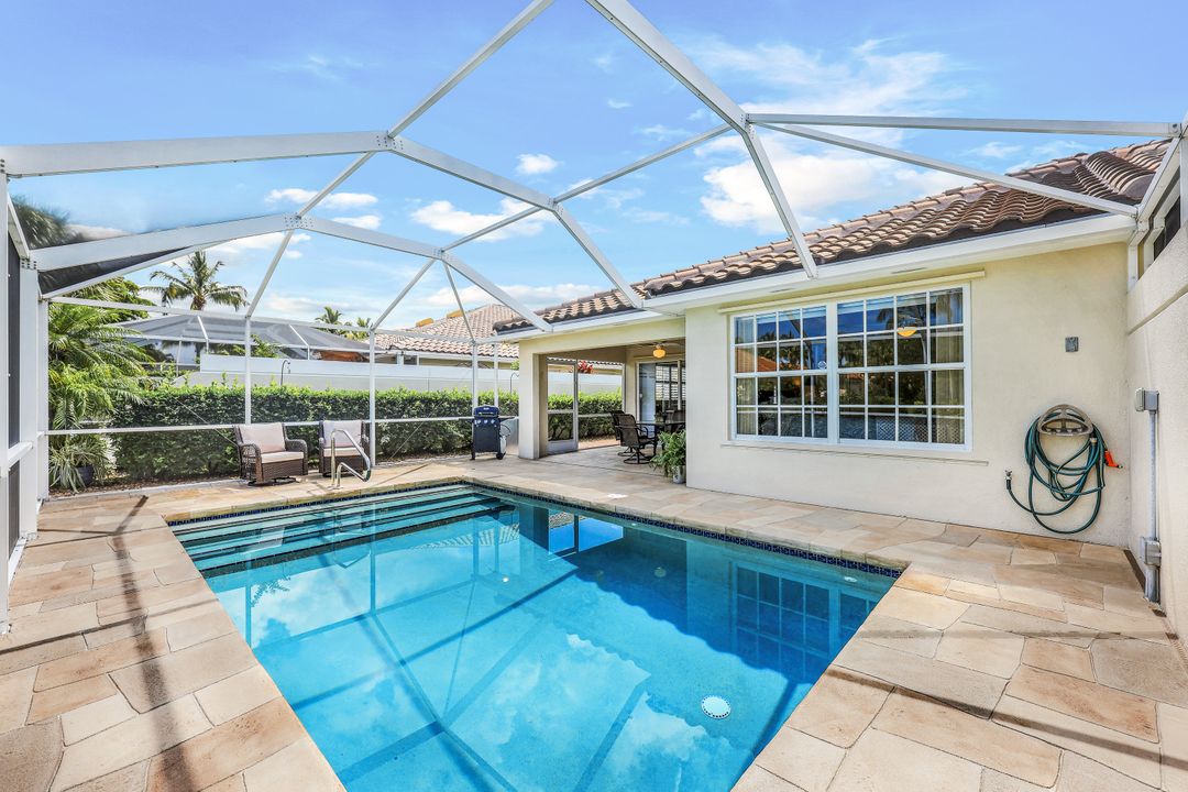 3388 Cayman Ln, Naples, FL 34119