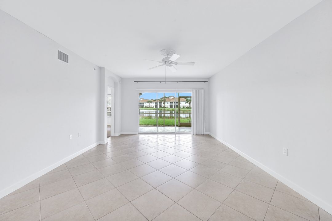 3047 Horizon Ln #1901, Naples, FL 34109