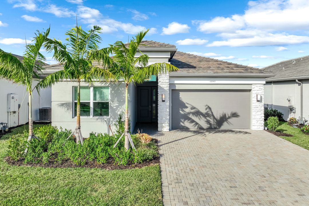 12349 Dahlia Ct, Naples, FL 34120