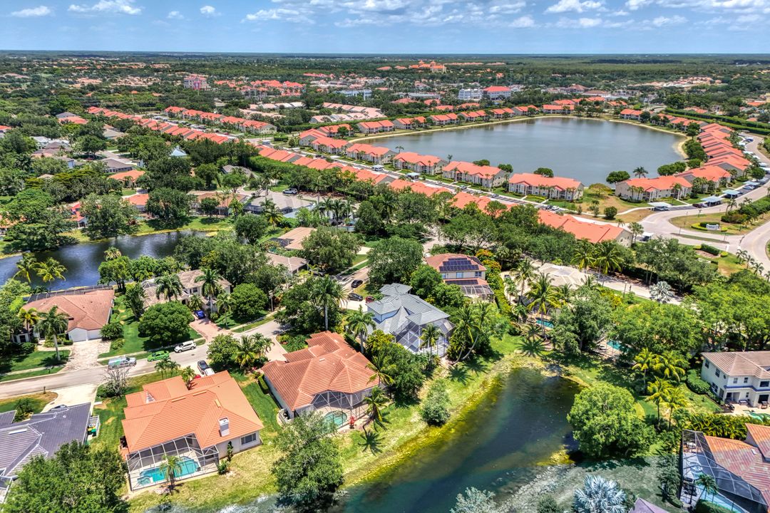 7681 Santa Margherita Way, Naples, FL 34109