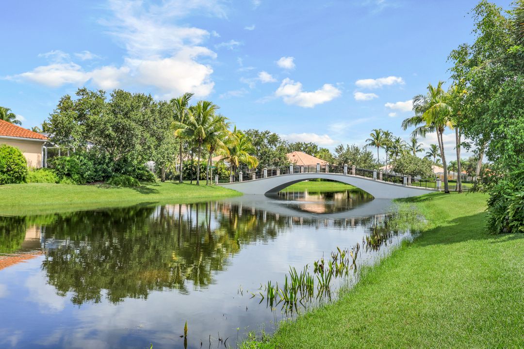 3388 Cayman Ln, Naples, FL 34119