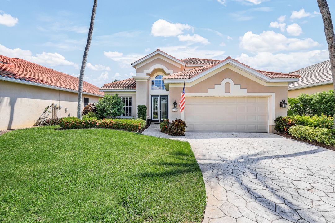 14852 Crescent Cove Dr, Fort Myers, FL 33908