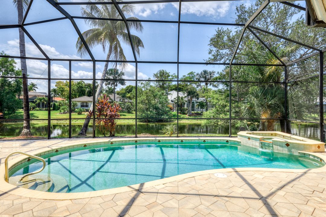 7681 Santa Margherita Way, Naples, FL 34109