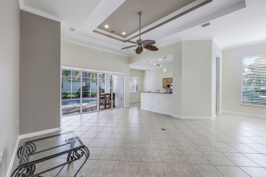 3350 Sandpiper Way, Naples, FL 34109