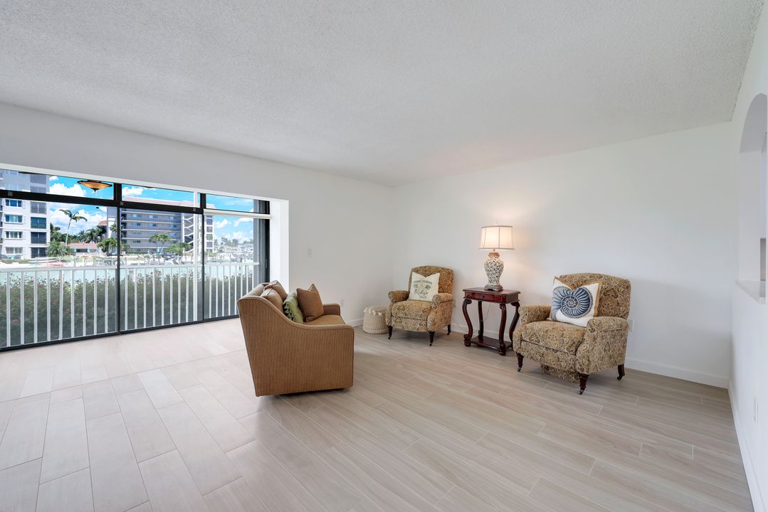 2880 Gulf Shore Blvd N #107, Naples, FL 34103