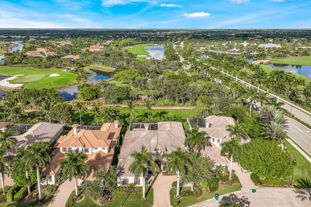 8608 Majorca Ln, Naples, FL 34114