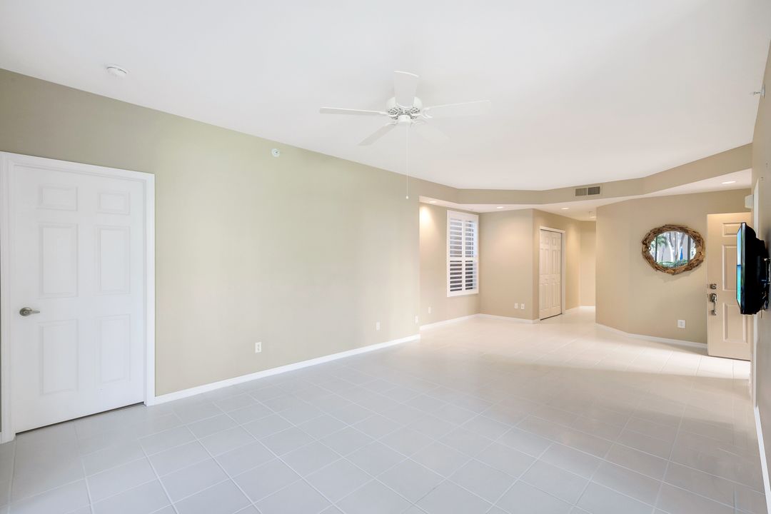 24833 Lakemont Cove Ln #101, Bonita Springs, FL 34134