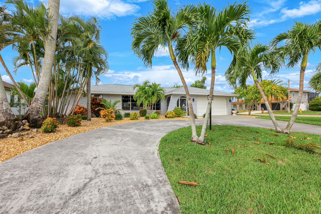 3616 SE 18th Ave, Cape Coral, FL 33904