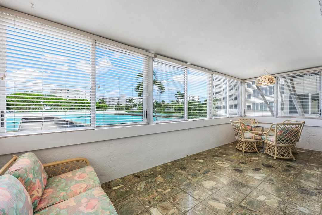 3410 Gulf Shore Blvd N #205, Naples, FL 34103