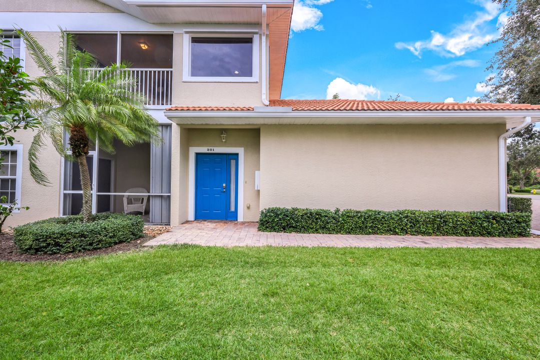 6350 Lexington Ct #201, Naples, FL 34110