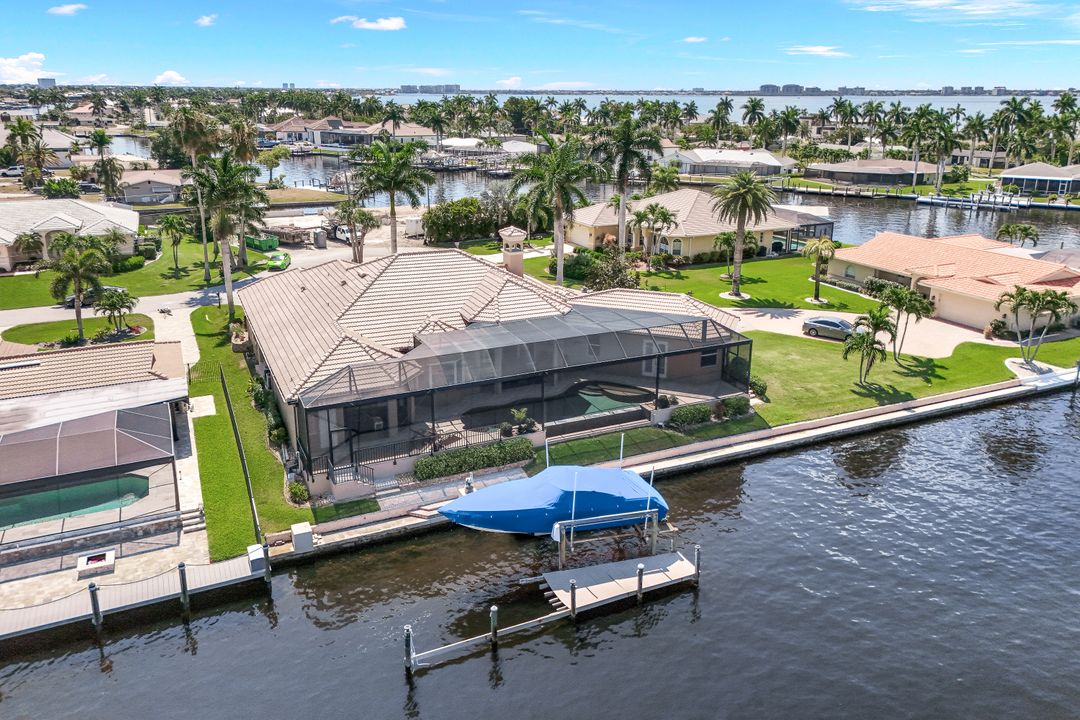 5342 Bayside Ct, Cape Coral, FL 33904