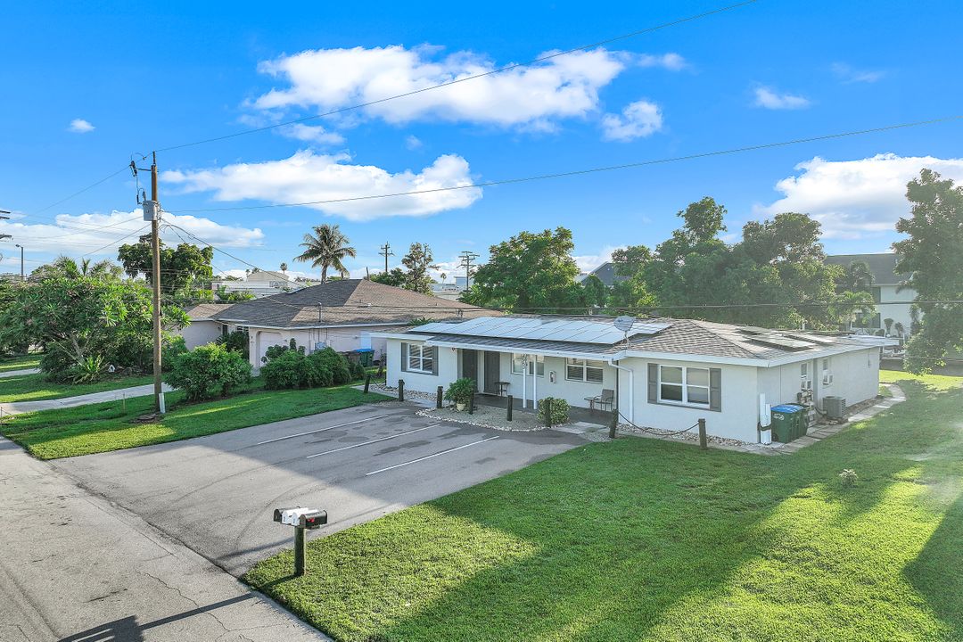 4953 Viceroy St, Cape Coral, FL 33904