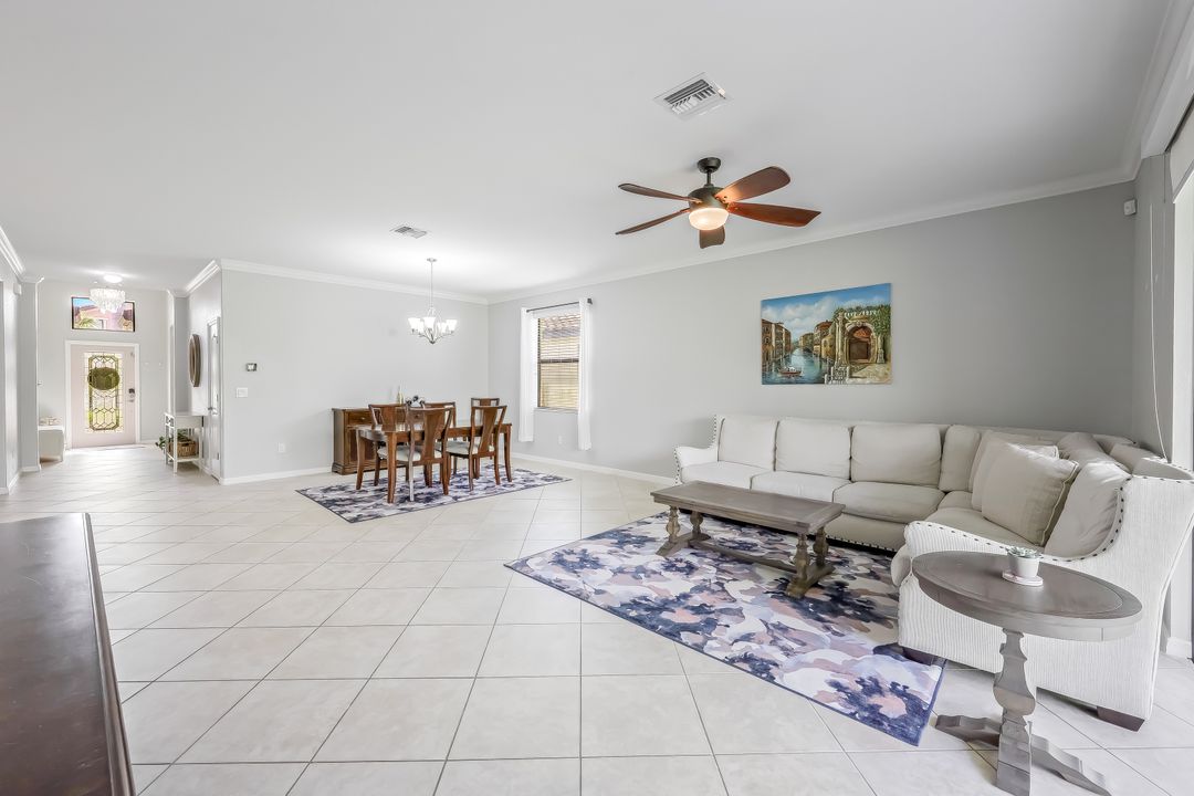 9376 River Otter Dr, Fort Myers, FL 33912