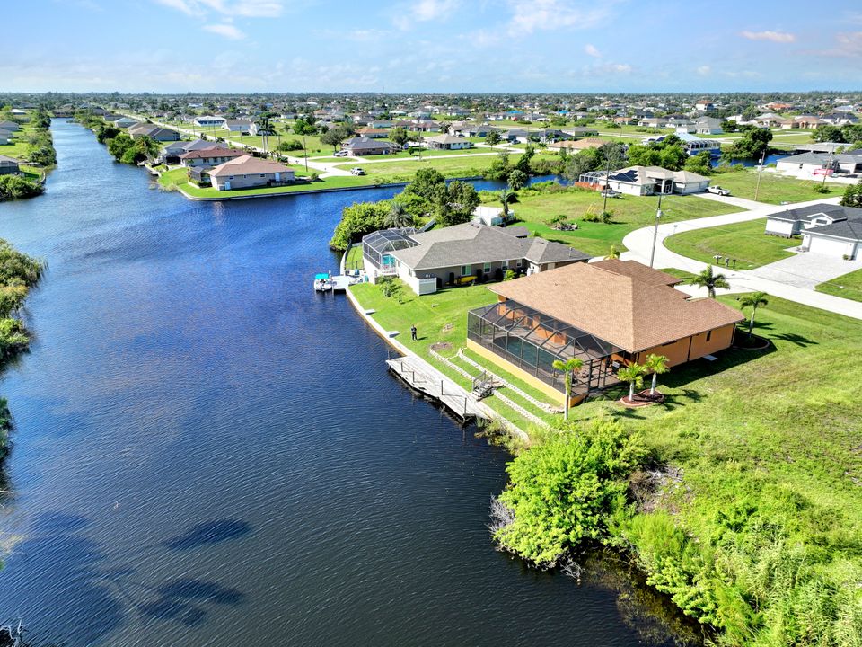 2005 NW 7th Ave, Cape Coral, FL 33993