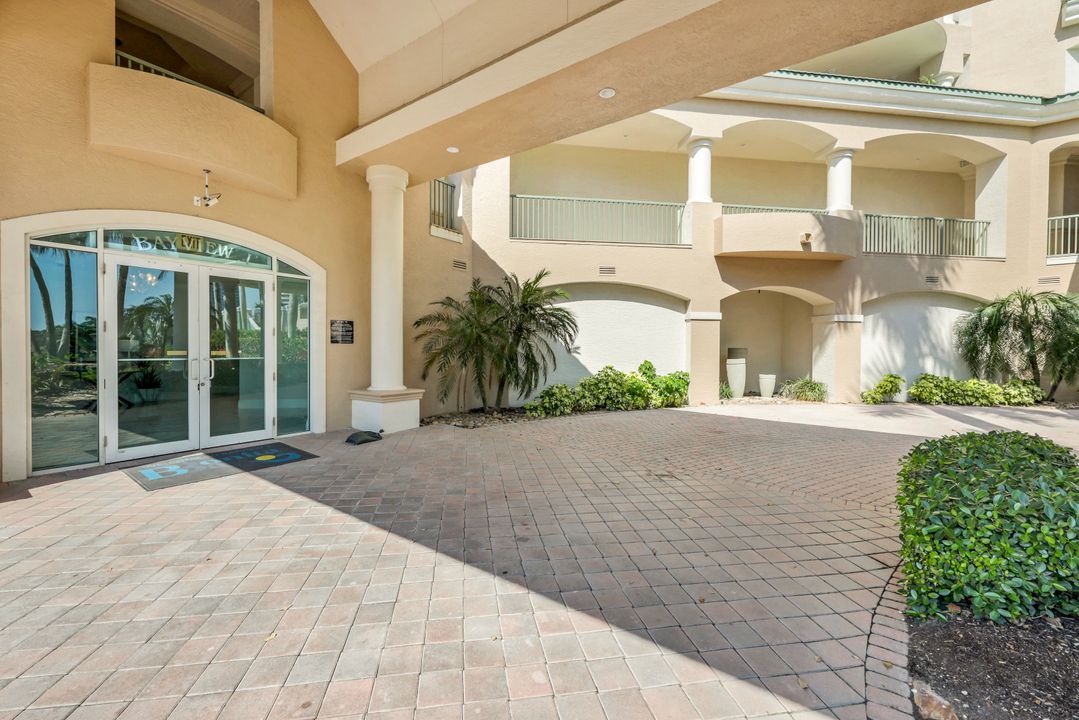 4811 Island Pond Ct #1001, Bonita Springs, FL 34134