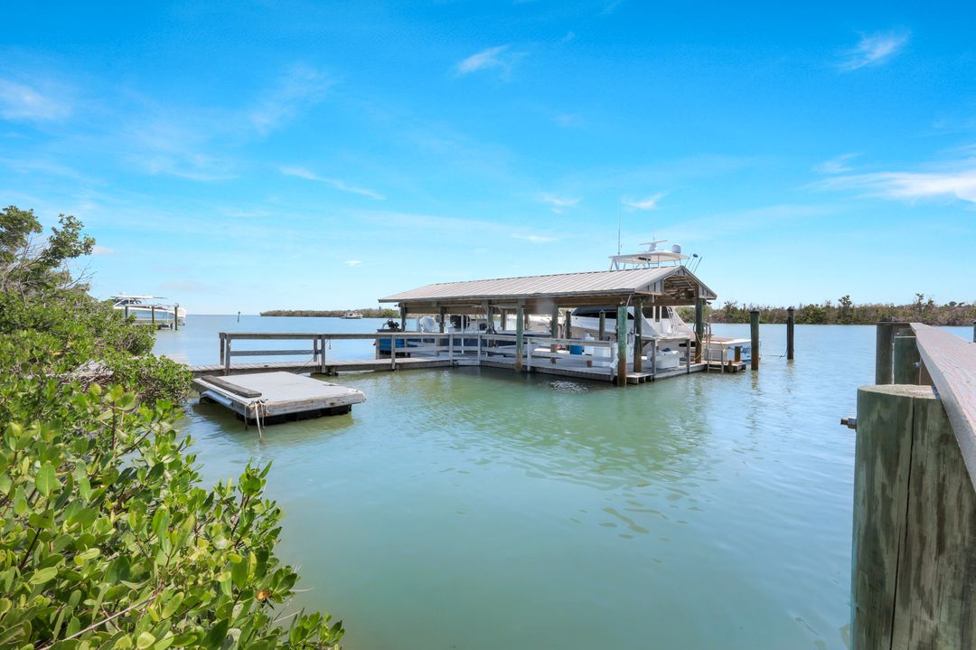 16143 Captiva Dr, Captiva, FL 33924