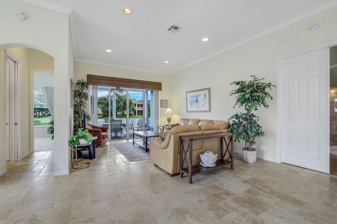 25410 Alicante Dr, Bonita Springs, FL 34134