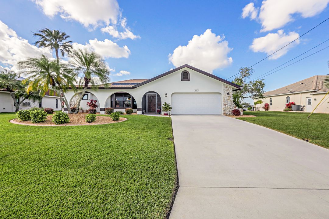 307 SE 33rd Terrace, Cape Coral, FL 33904