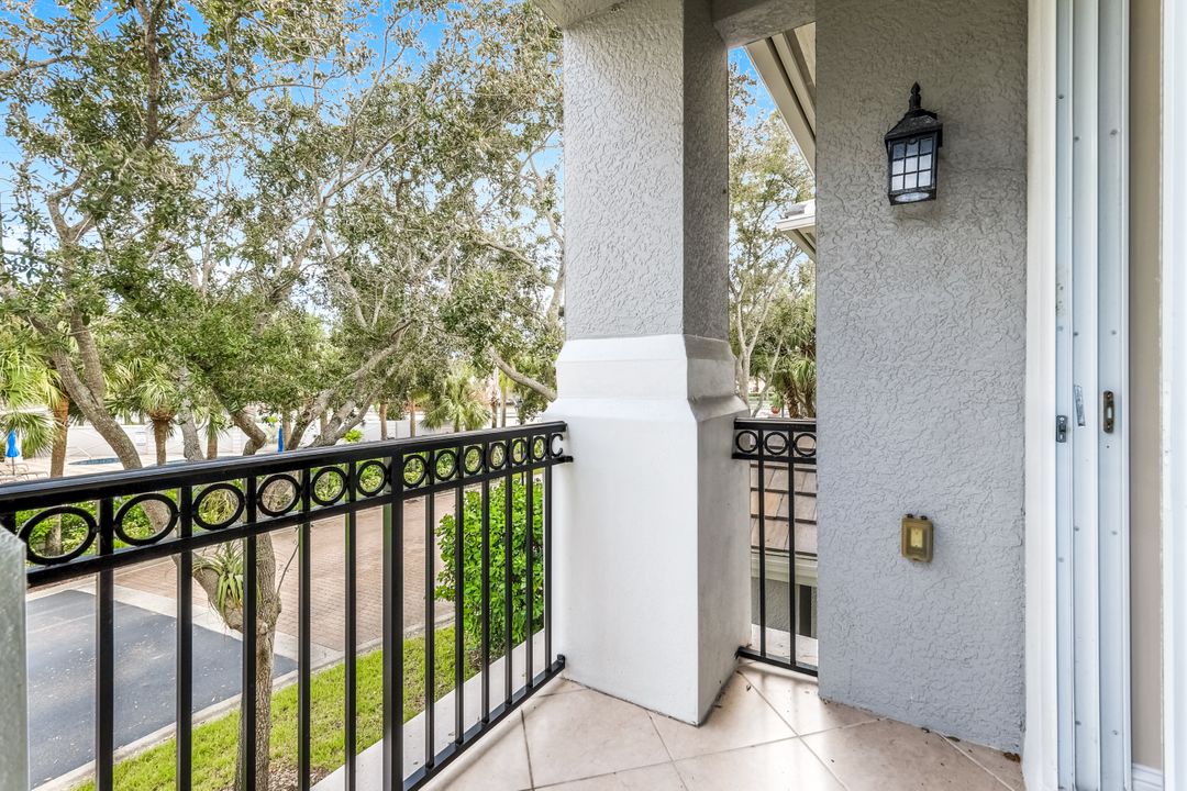 1315 Remington Way #1201, Naples, FL 34110