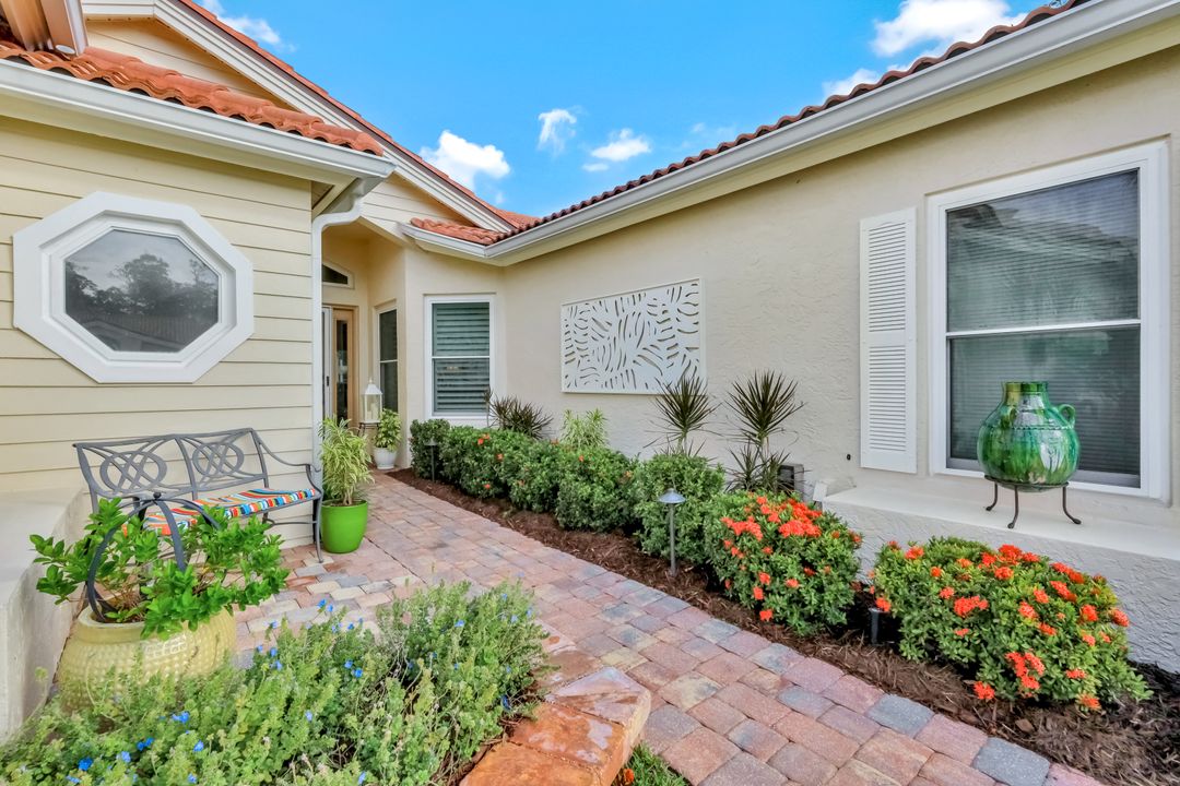 12625 Hunters Ridge Dr, Bonita Springs, FL 34135