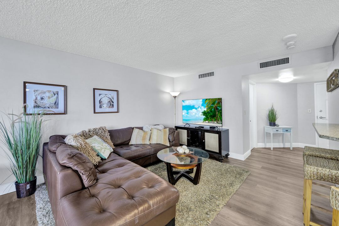 730 S Collier Blvd #106, Marco Island, FL 34145