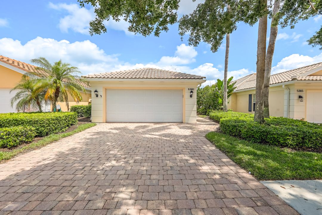 5361 Guadeloupe Way, Naples, FL 34119