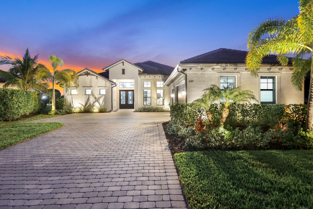 3126 Heather Glen Ct, Naples, FL 34114