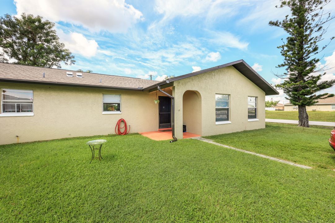 602 SW 3rd Ct, Cape Coral, FL 33991