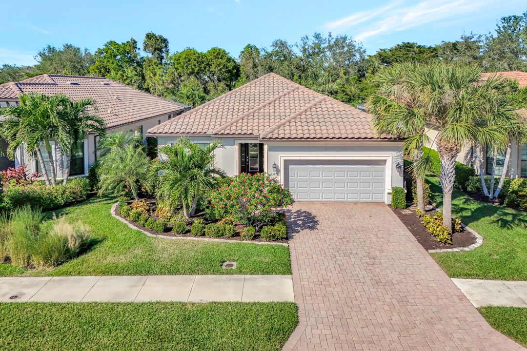 23778 Pebble Pointe Ln, Bonita Springs, FL 34135