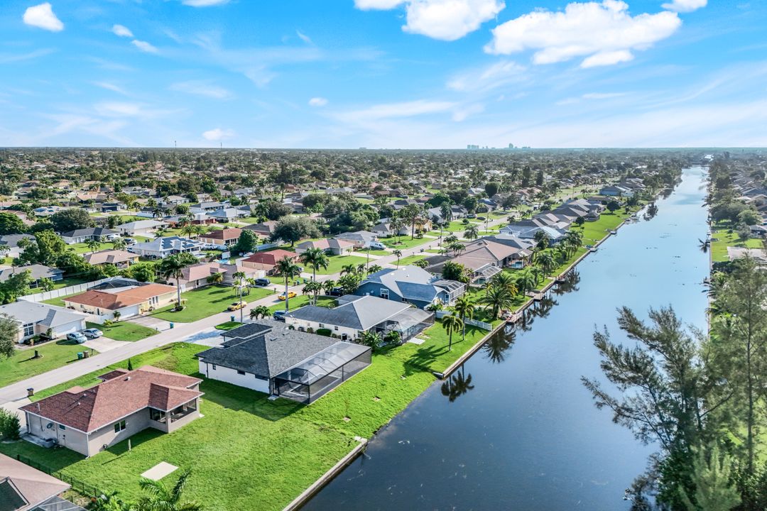 126 SE 20th St, Cape Coral, FL 33990