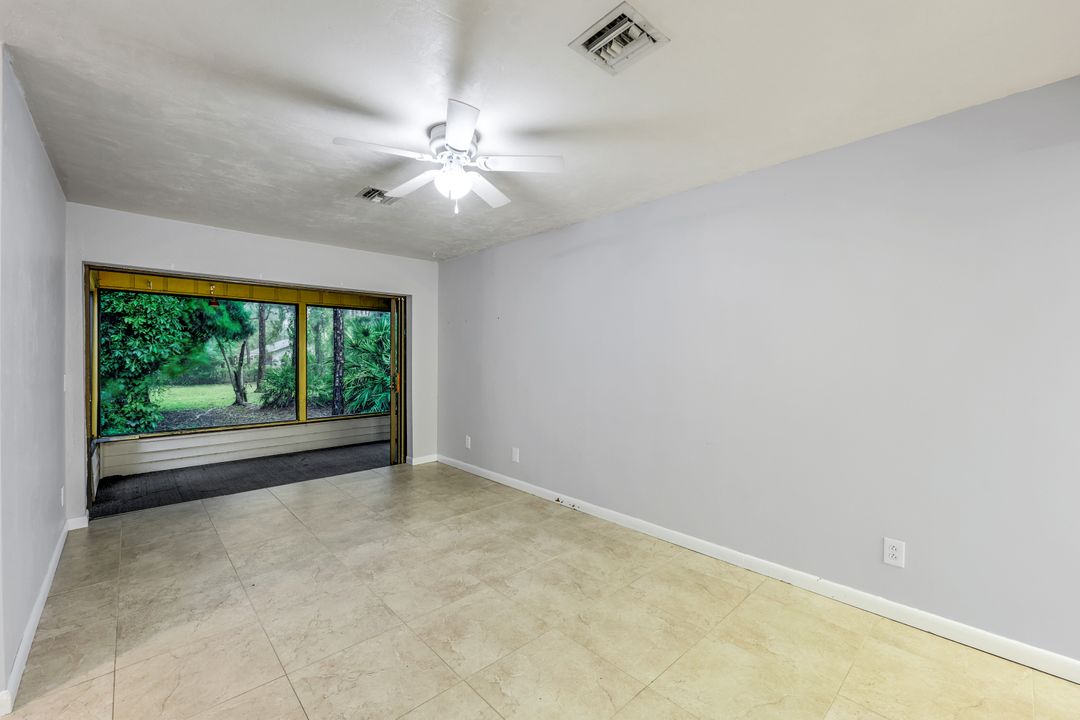 25188 Pinson Dr, Bonita Springs, FL 34135