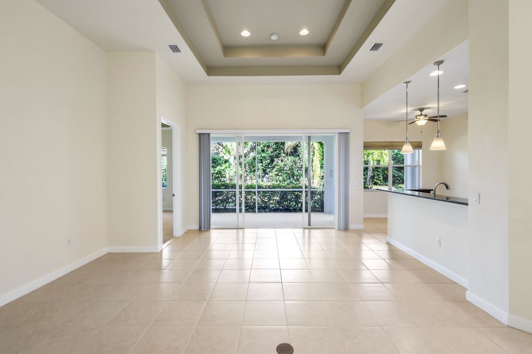 3184 Sundance Cir, Naples, FL 34109