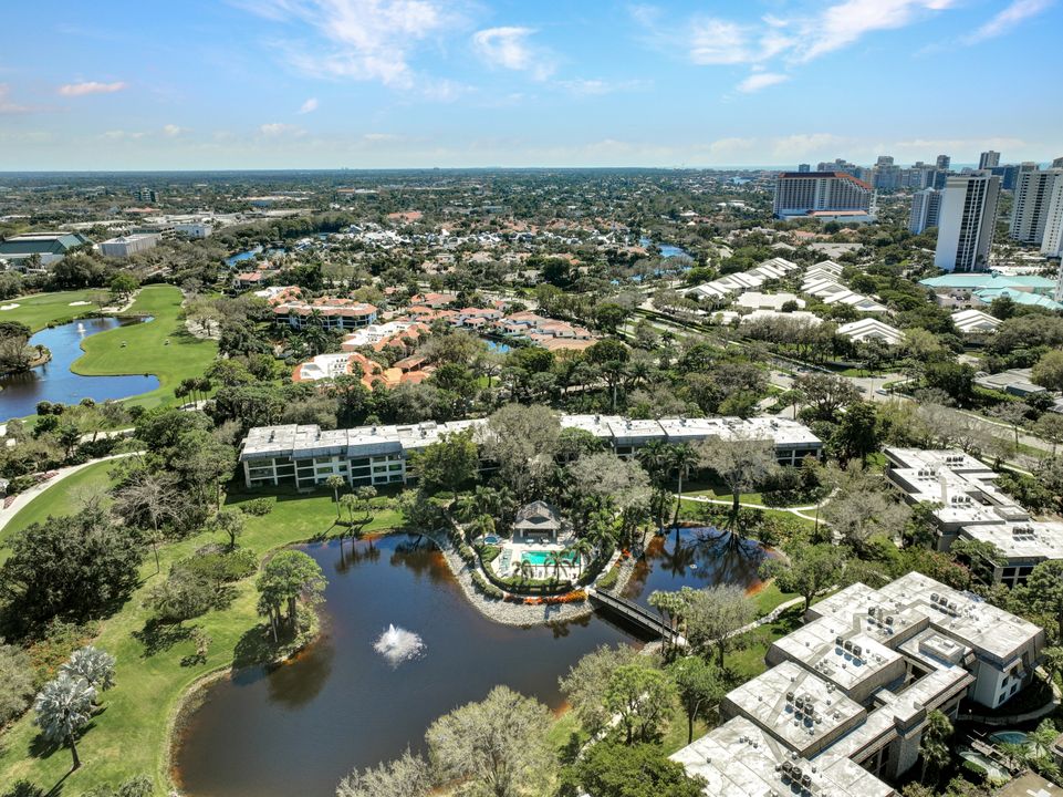 5954 Pelican Bay Blvd #223, Naples, FL 34108