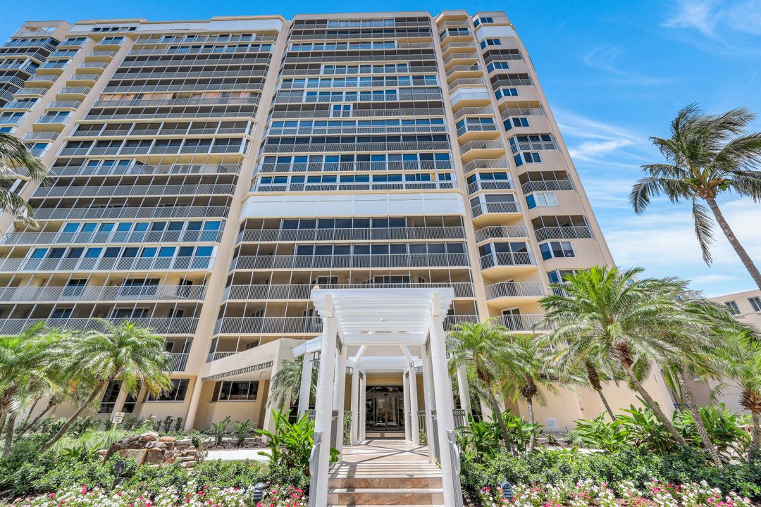 4041 Gulf Shore Blvd N #704, Naples, FL 34103