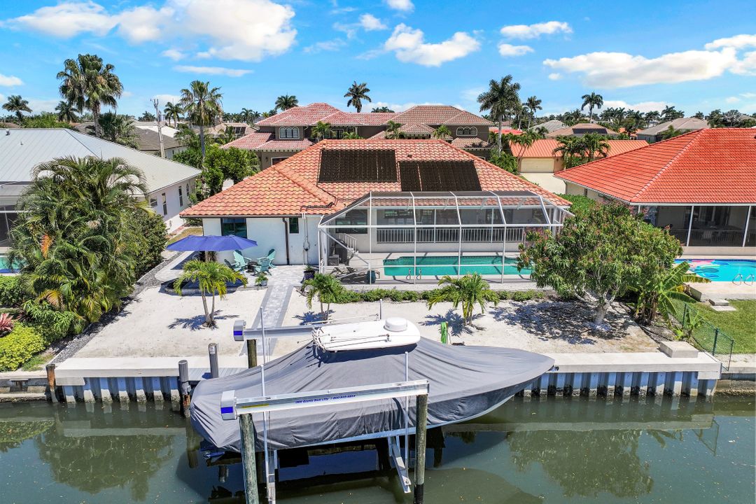 212 Seahorse Ct, Marco Island, FL 34145