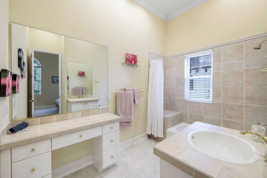 861 Hideaway Cir W, Marco Island, FL 34145